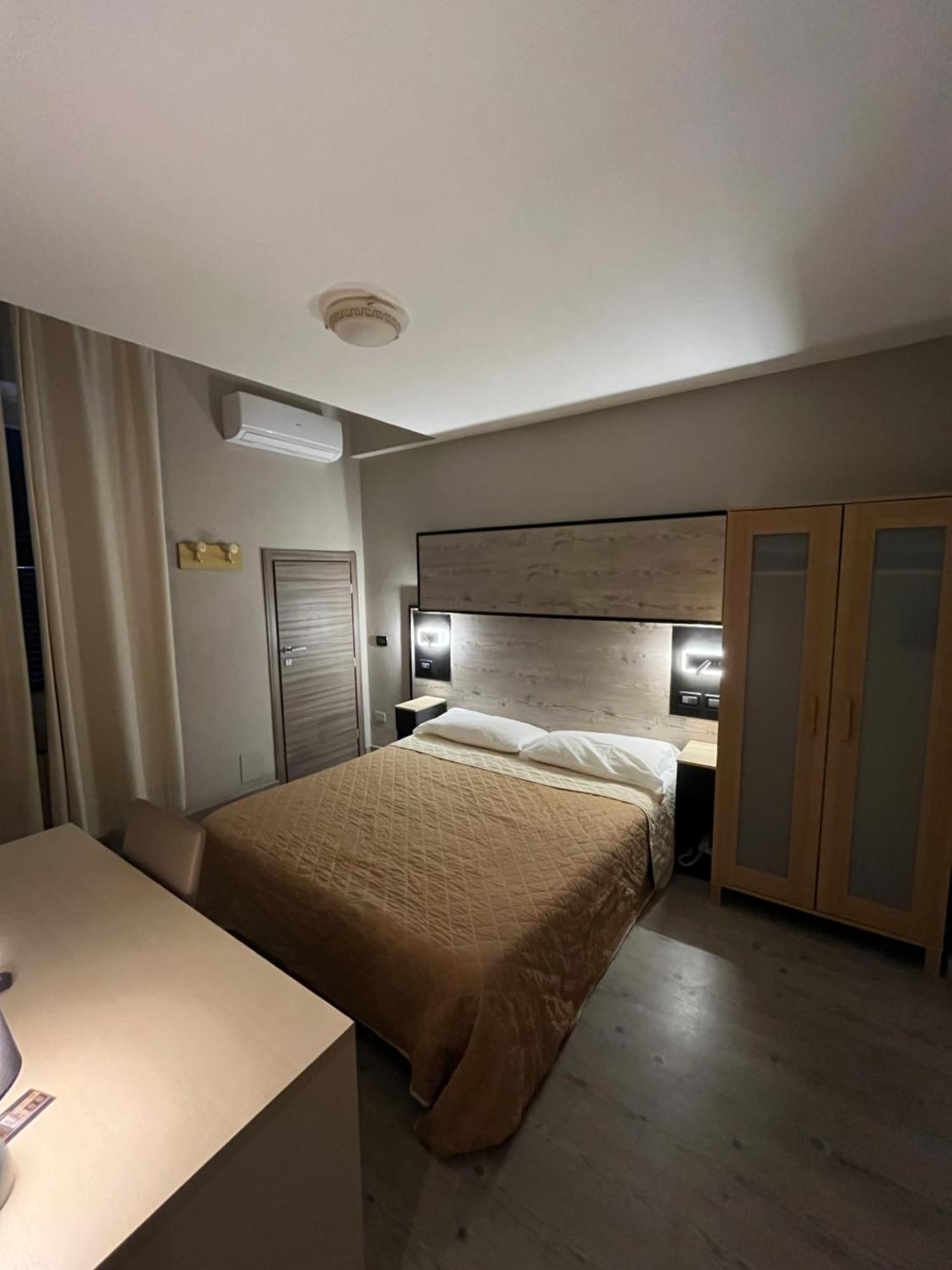 Hotel Pino Lerici Εξωτερικό φωτογραφία