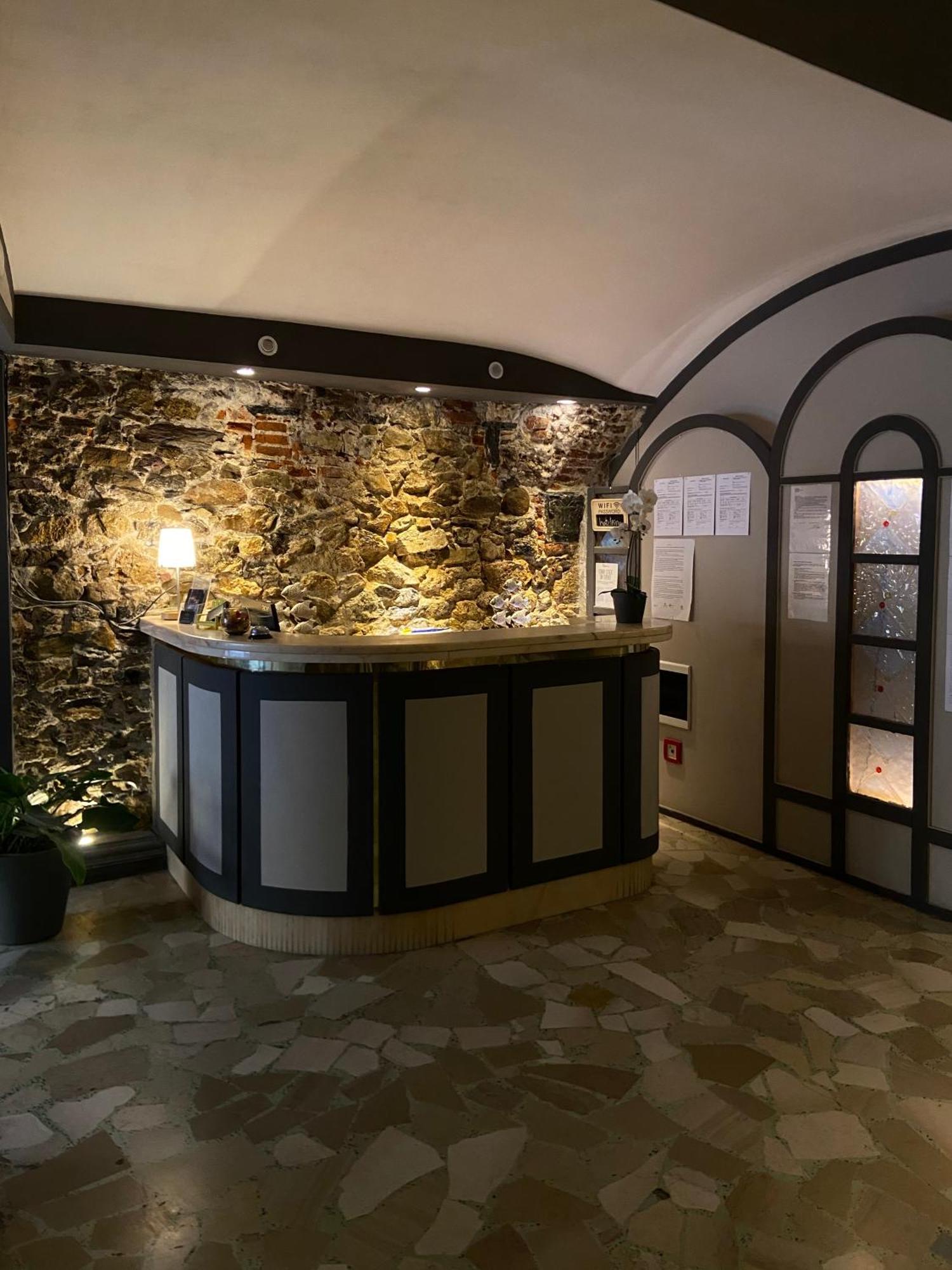 Hotel Pino Lerici Εξωτερικό φωτογραφία