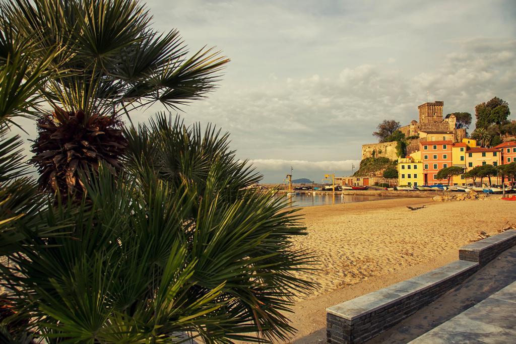 Hotel Pino Lerici Εξωτερικό φωτογραφία