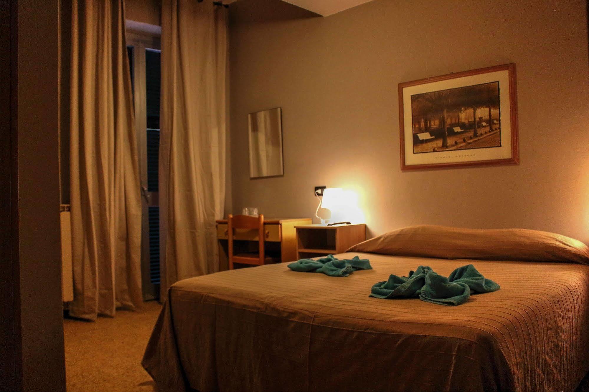 Hotel Pino Lerici Εξωτερικό φωτογραφία